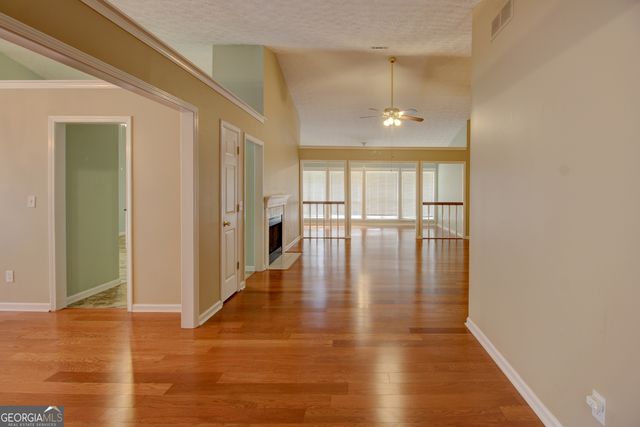 195 Manor Oak Drive, Covington, GA 30014