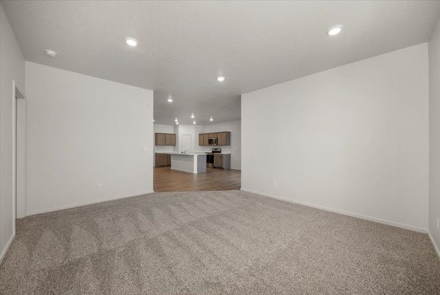 13547 W Sprague Ave, Airway Heights, WA 99001