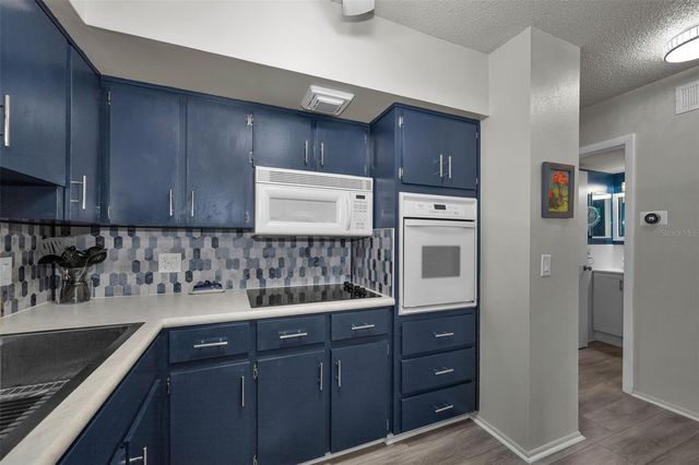 2370 JAMAICAN STREET 64, Clearwater, FL 33763