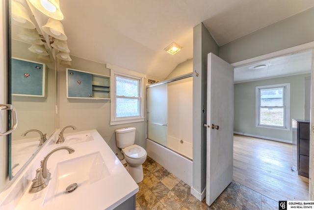 3934 Vine Street, Lincoln, NE 68503