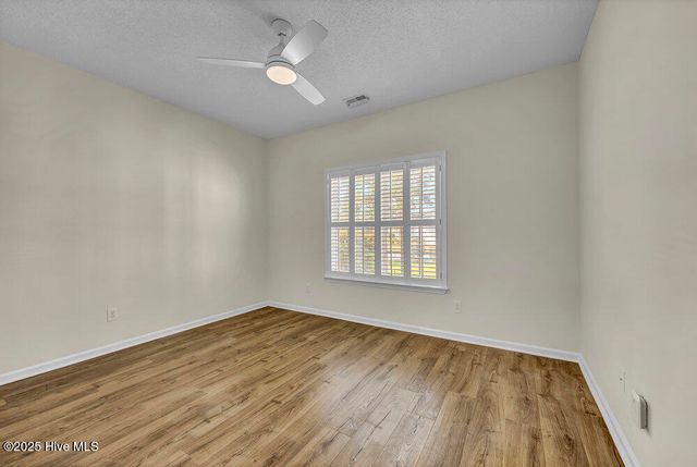 1042 Maplechase Drive SE, Leland, NC 28451