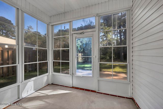 1042 Maplechase Drive SE, Leland, NC 28451