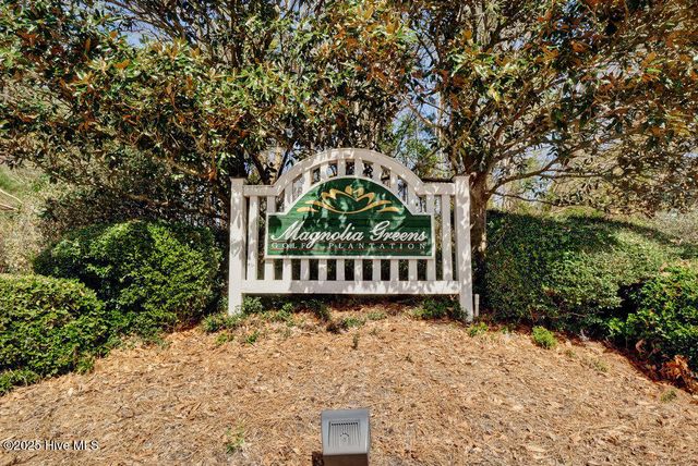 1042 Maplechase Drive SE, Leland, NC 28451