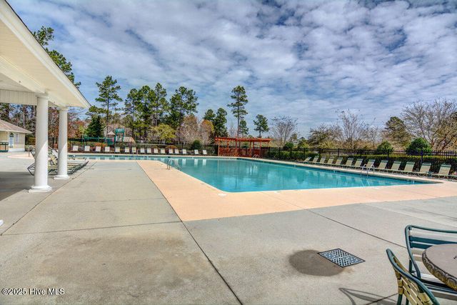 1042 Maplechase Drive SE, Leland, NC 28451
