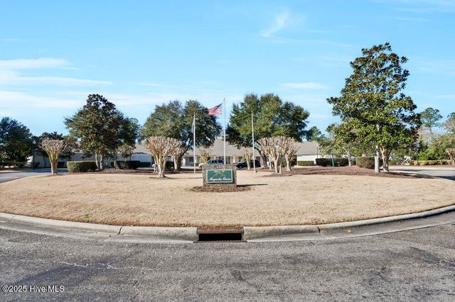 1042 Maplechase Drive SE, Leland, NC 28451