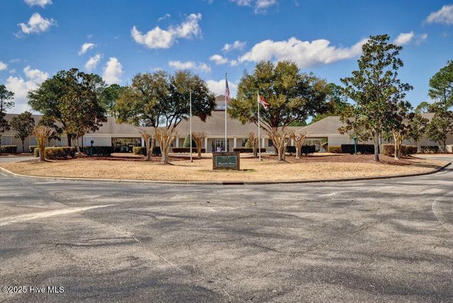 1042 Maplechase Drive SE, Leland, NC 28451