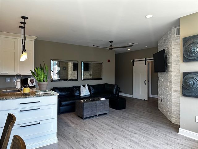151 Fort Pitt Blvd 902, Downtown Pgh, PA 15222