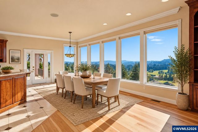 740 Hazeltine Av SE, Salem, OR 97306