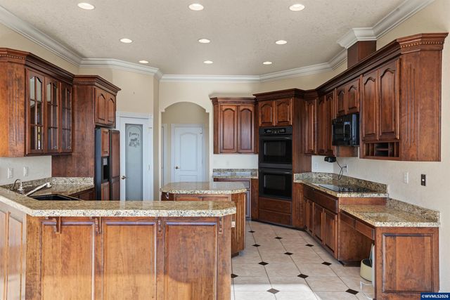 740 Hazeltine Av SE, Salem, OR 97306