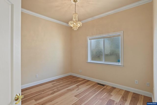 740 Hazeltine Av SE, Salem, OR 97306