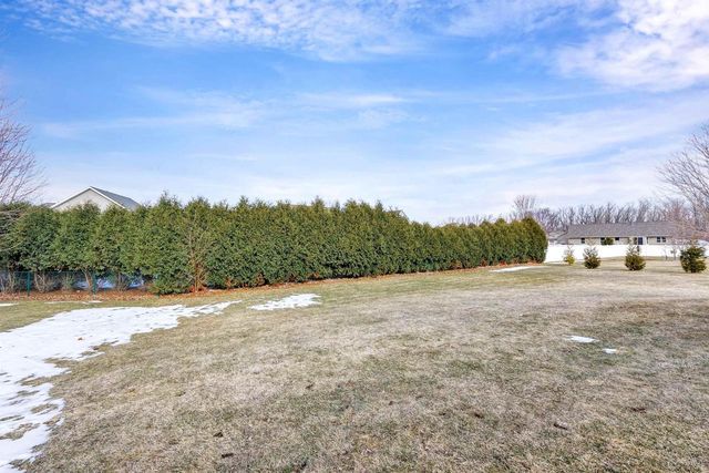 2080 W HIGGINS, De Pere, WI 54115