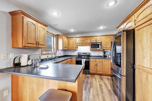 2080 W HIGGINS, De Pere, WI 54115