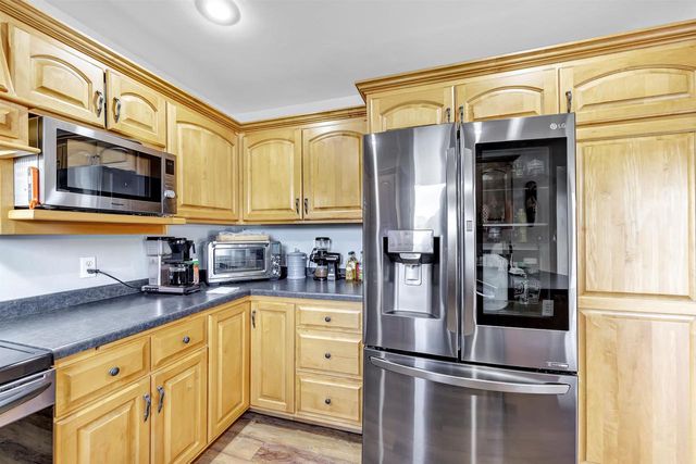 2080 W HIGGINS, De Pere, WI 54115