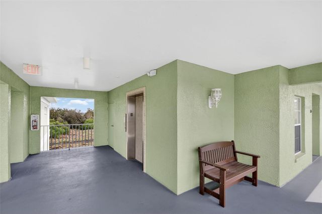 2020 WILLOW HAMMOCK CIRCLE 304, Punta Gorda, FL 33983