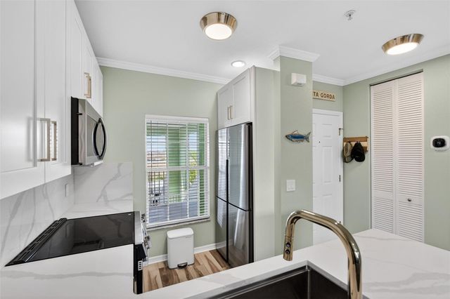 2020 WILLOW HAMMOCK CIRCLE 304, Punta Gorda, FL 33983