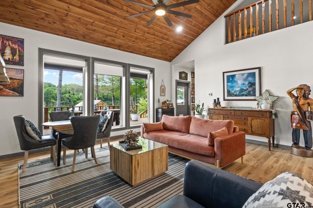 1284 Lake Franklin Dr, Winnsboro, TX 75494