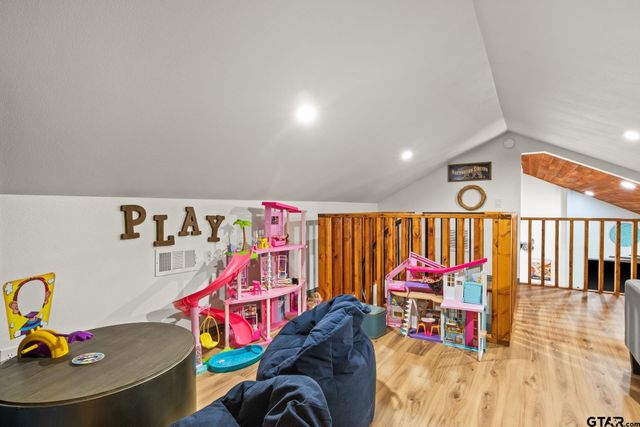 1284 Lake Franklin Dr, Winnsboro, TX 75494