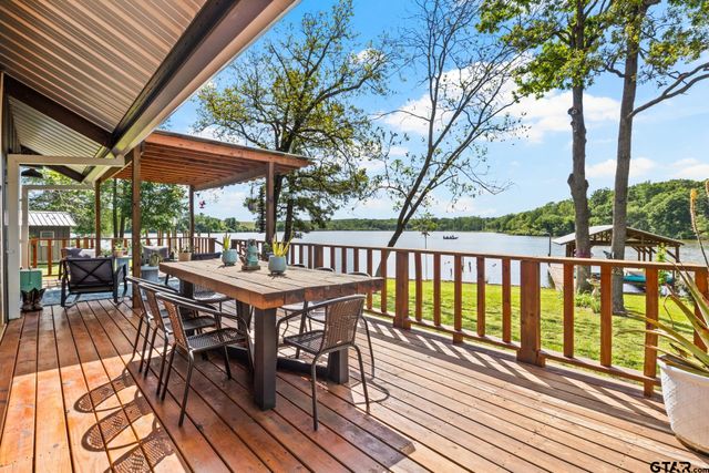 1284 Lake Franklin Dr, Winnsboro, TX 75494