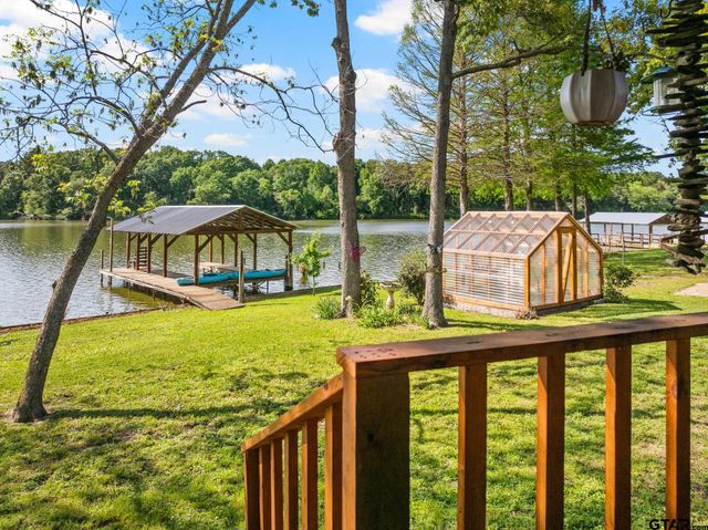 1284 Lake Franklin Dr, Winnsboro, TX 75494