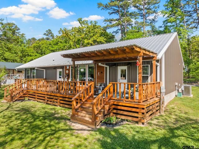 1284 Lake Franklin Dr, Winnsboro, TX 75494