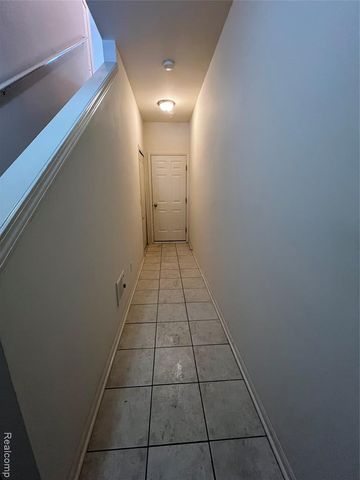 316 N Wixom Road 33, Wixom, MI 48393