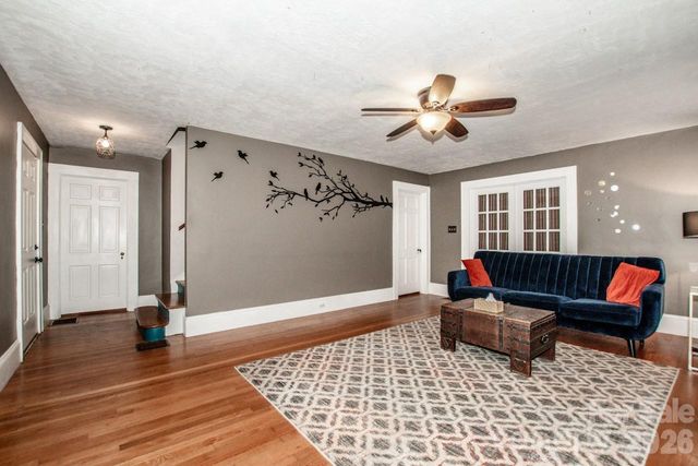 416 S Race Street, Statesville, NC 28677