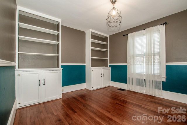 416 S Race Street, Statesville, NC 28677