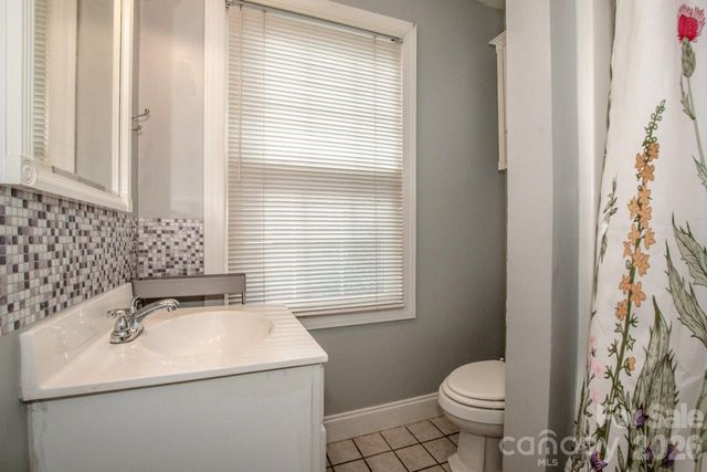 416 S Race Street, Statesville, NC 28677