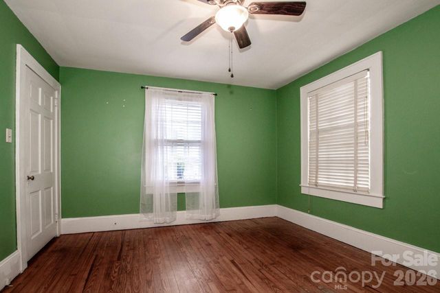 416 S Race Street, Statesville, NC 28677