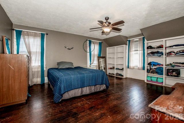 416 S Race Street, Statesville, NC 28677