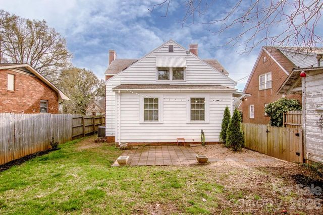 416 S Race Street, Statesville, NC 28677