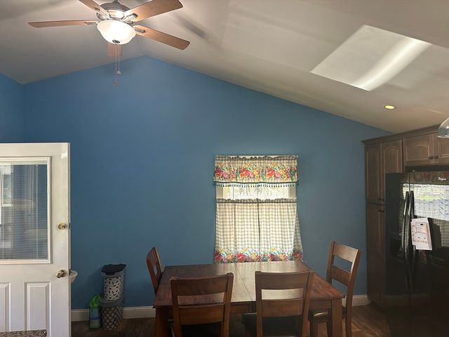20 Keddy St, Springfield, MA 01109