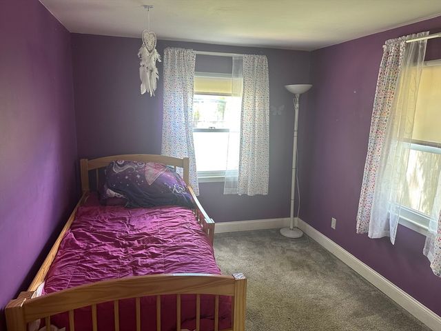 20 Keddy St, Springfield, MA 01109