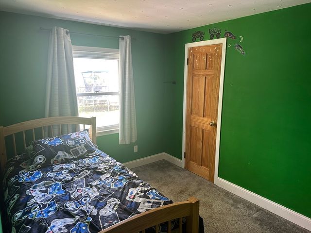 20 Keddy St, Springfield, MA 01109