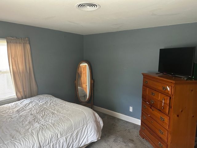 20 Keddy St, Springfield, MA 01109