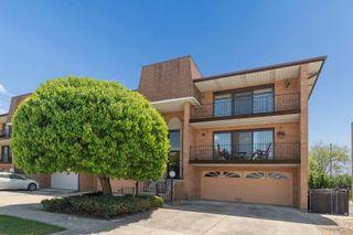 4029 W 93rd Place B, Oak Lawn, IL 60453