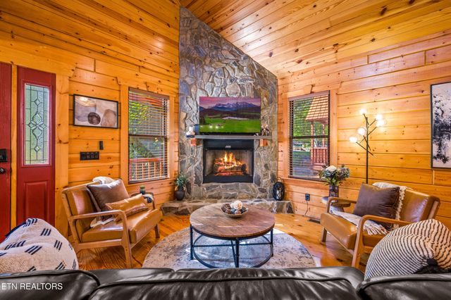 139 White Oak Resort Way, Gatlinburg, TN 37738