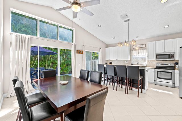 7616 Colony Palm Drive, Boynton Beach, FL 33436