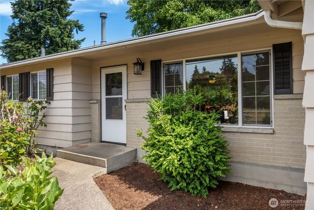 29356 38th Place S, Auburn, WA 98001