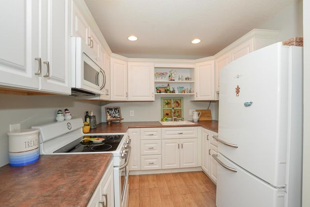 2123 SE Wayne Road, Stuart, FL 34994