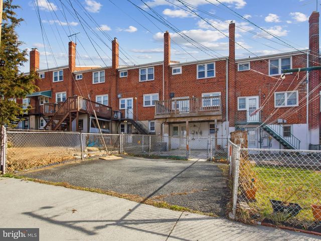 4824 CARMELLA DR, Halethorpe, MD 21227