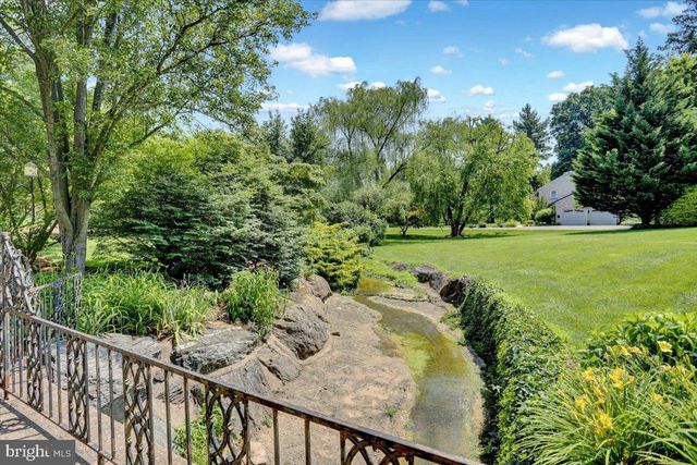 1420 VALLEY RD, Lancaster, PA 17603