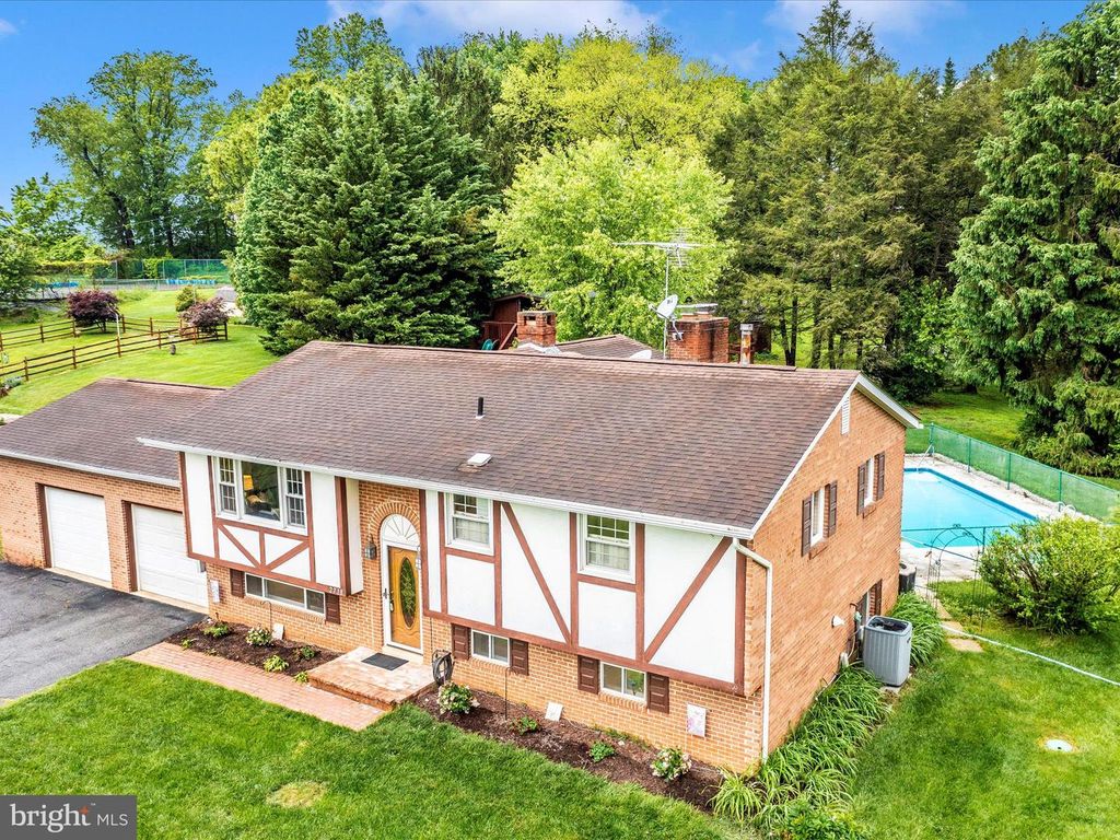 2718 LAURA DRIVE, Frederick, MD 21704