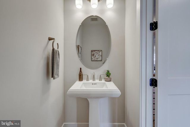 1429 SPRING VALE AVE, Mclean, VA 22101