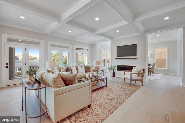 1429 SPRING VALE AVE, Mclean, VA 22101