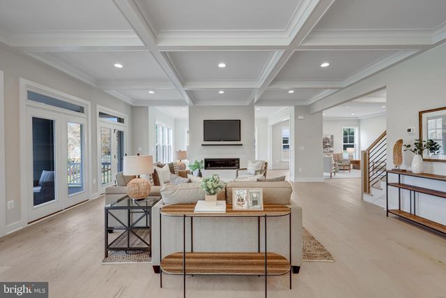 1429 SPRING VALE AVE, Mclean, VA 22101