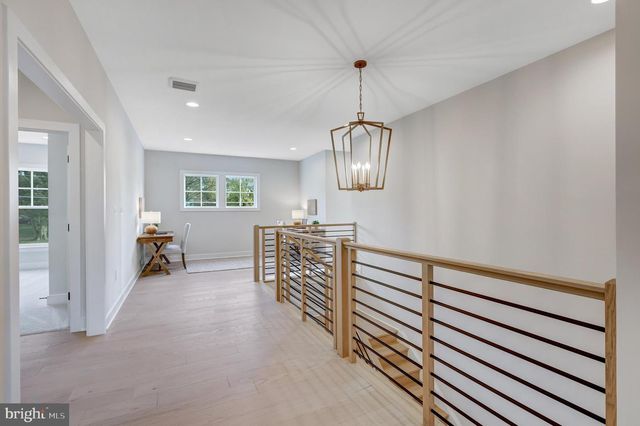 1429 SPRING VALE AVE, Mclean, VA 22101