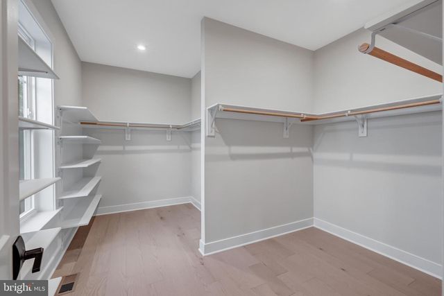 1429 SPRING VALE AVE, Mclean, VA 22101