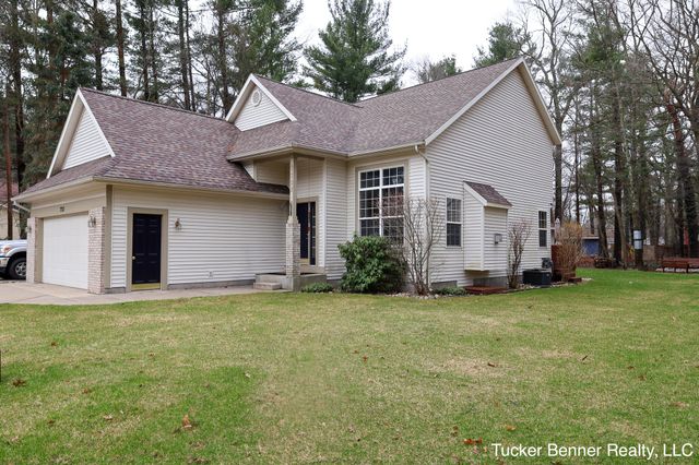 7703 Pinecone Court, Whitehall Twp, MI 49461