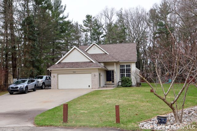 7703 Pinecone Court, Whitehall Twp, MI 49461